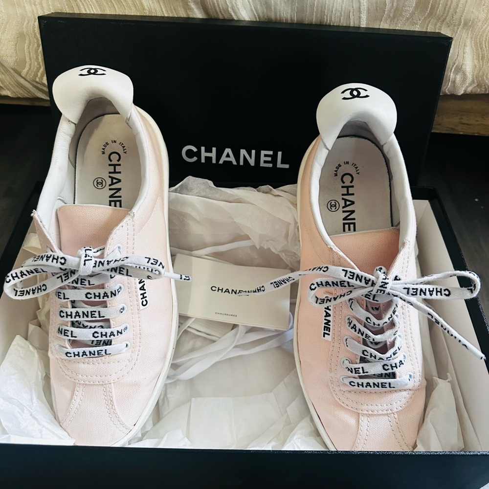LAST CALL- CLOSET CLOSING ESTATE 1/6 SALE ICONIC Chanel Pink Sneakers